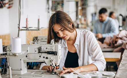 Seamstress finishing fabric
